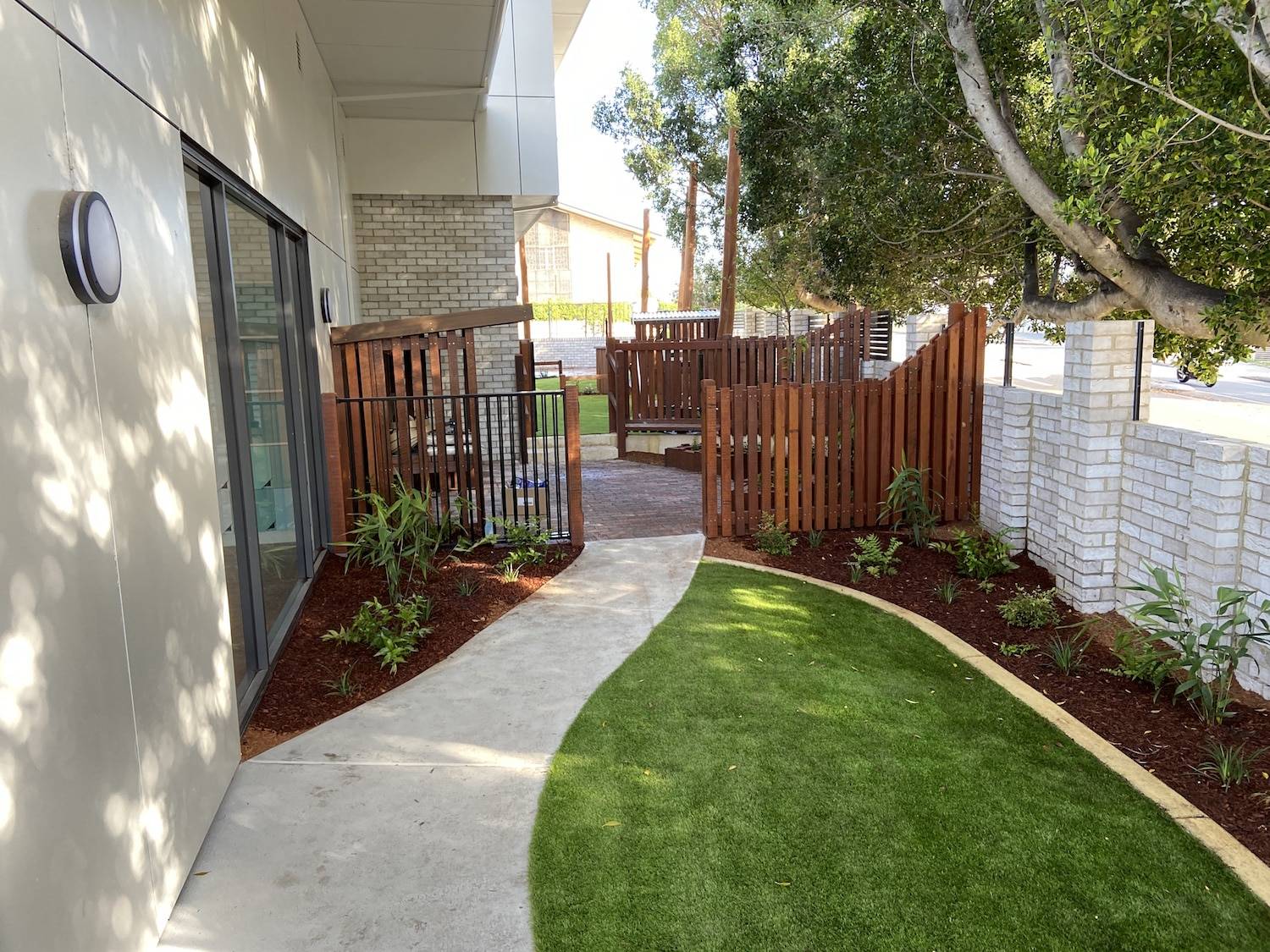 Landscapers Mulch • TRADE ONLY • PMB • Perth Materials Blowing